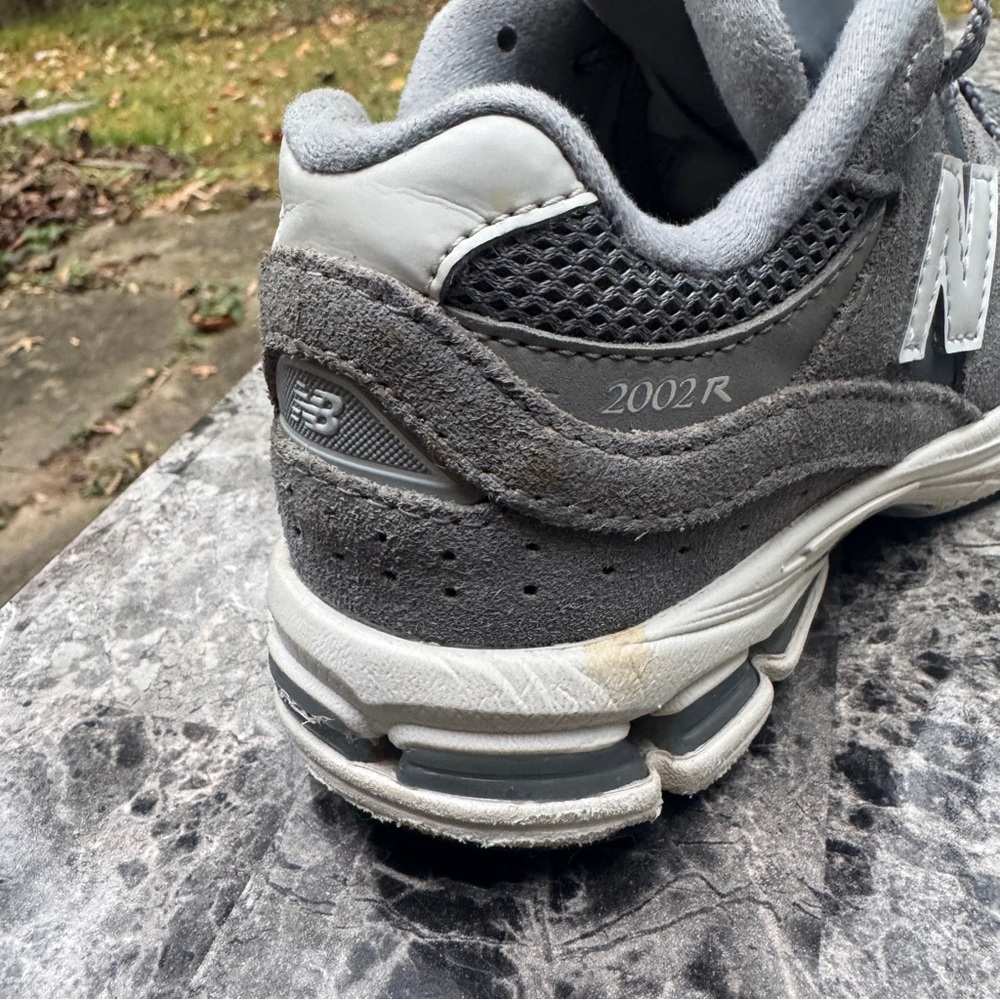 New Balance Size 1 2002R Unisex Kids Running Shoes Steel Gray  Athletic Sneakers - Picture 14 of 16